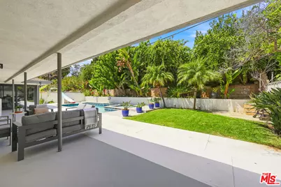 6511 Wooster Ave, Ladera Heights, CA 90056 - Photo 47