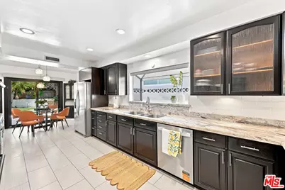 6511 Wooster Ave, Ladera Heights, CA 90056 - Photo 17