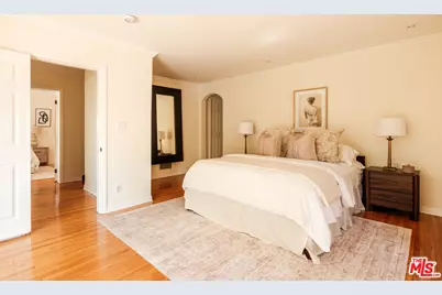 6750 Wedgewood Pl, Los Angeles, CA 90068 - Photo 27