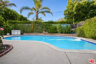 12773 La Maida St, Valley Village, CA 91607 - Photo 5