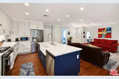12773 La Maida St, Valley Village, CA 91607 - Photo 15