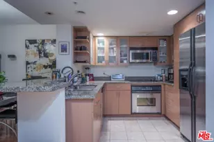 13700 Marina Pointe Dr, Marina del Rey, CA 90292 - Photo 7