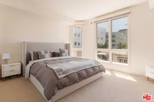 121 N Almont Dr, Beverly Hills, CA 90211 - Photo 27