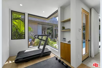 513 N Martel Ave, Los Angeles, CA 90036 - Photo 25