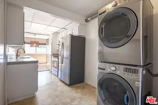 5950 Buckingham Pkwy, Culver City, CA 90230 - Photo 23