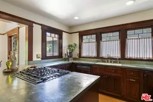 2093 W 28th St, Los Angeles, CA 90018 - Photo 21