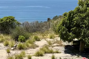 20654 Eagle Pass Dr, Malibu, CA 90265 - Photo 1
