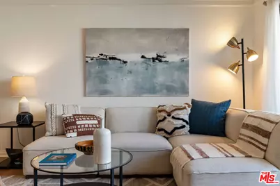 1021 12th St #203, Santa Monica, CA 90403 - Photo 1