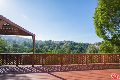 4245 Alhama Dr, Woodland Hills, CA 91364 - Photo 19