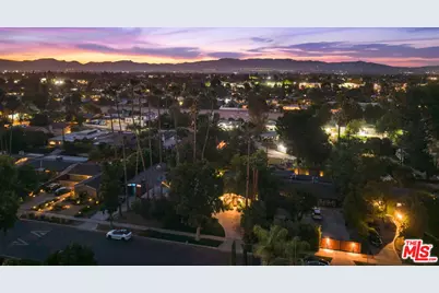 19805 Hamlin St, Woodland Hills, CA 91367 - Photo 49