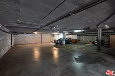 1823 20th St #103, Santa Monica, CA 90404 - Photo 23