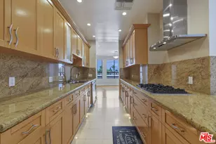 4443 Ventura Canyon Ave, Sherman Oaks, CA 91423 - Photo 29