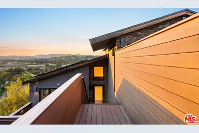 28207 Laura La Plante Dr, Agoura Hills, CA 91301 - Photo 3
