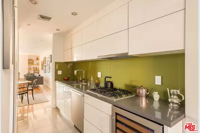 1033 Carol Dr #302, West Hollywood, CA 90069 - Photo 7