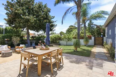 7952 Dunbarton Ave, Los Angeles, CA 90045 - Photo 33