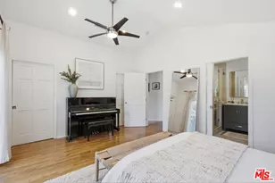 7952 Dunbarton Ave, Los Angeles, CA 90045 - Photo 21