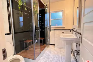 6776 Milner Rd, Los Angeles, CA 90068 - Photo 13