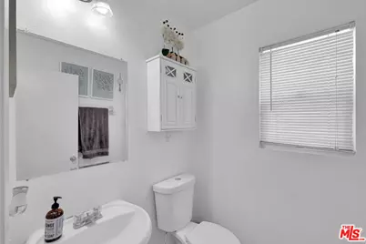 13853 Colorado Ln, Victorville, CA 92394 - Photo 15