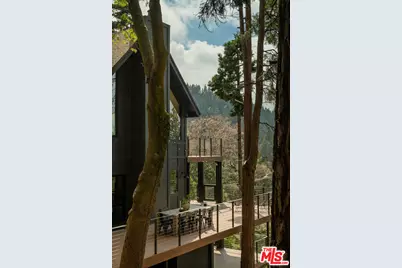 413 Cimarron Ln, Lake Arrowhead, CA 92352 - Photo 31