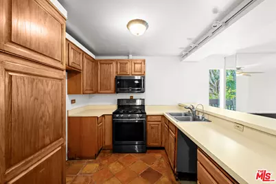 950 N Kings Rd #144, West Hollywood, CA 90069 - Photo 5