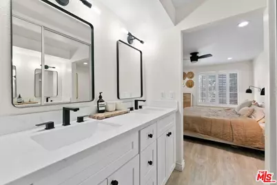 5515 Canoga Ave #220, Woodland Hills, CA 91367 - Photo 17