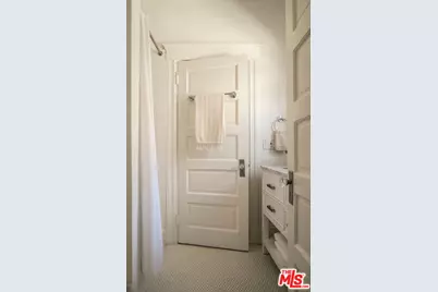 2128 W 30th St, Los Angeles, CA 90018 - Photo 21