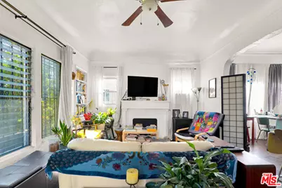 811 N Citrus Ave, Los Angeles, CA 90038 - Photo 15