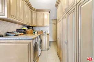 6704 Bedford Ave, Los Angeles, CA 90056 - Photo 21