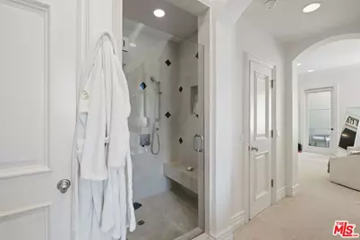 10116 Empyrean Way #202, Los Angeles, CA 90067 - Photo 17