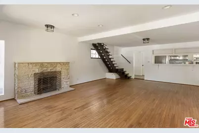 1561 Carmona Ave, Los Angeles, CA 90019 - Photo 7