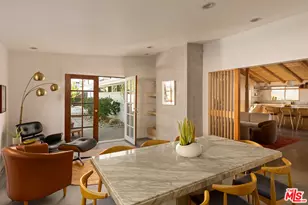 19748 Victory Blvd, Los Angeles, CA 91367 - Photo 9
