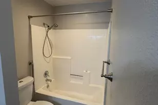 11644 Kerrie Way, Apple Valley, CA 92308 - Photo 11