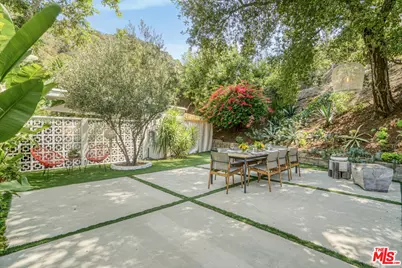 3560 Mandeville Canyon Rd, Los Angeles, CA 90049 - Photo 19