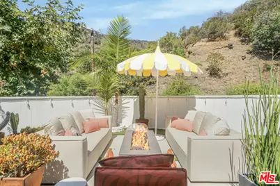 3560 Mandeville Canyon Rd, Los Angeles, CA 90049 - Photo 27