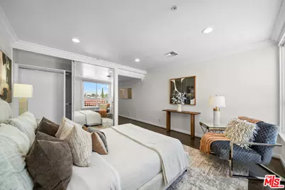 739 Lorraine Blvd #Ph2, Los Angeles, CA 90005 - Photo 29