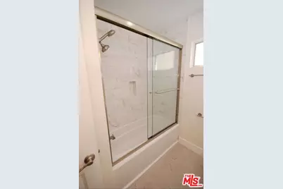 439 S Oakhurst Dr, Beverly Hills, CA 90212 - Photo 21