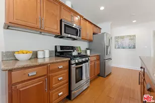 17827 Burbank Blvd, Los Angeles, CA 91316 - Photo 13