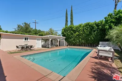 17827 Burbank Blvd, Los Angeles, CA 91316 - Photo 23