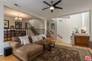 20950 Oxnard St, Woodland Hills, CA 91367 - Photo 5