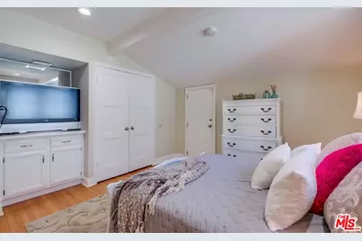 21447 Providencia St, Woodland Hills, CA 91364 - Photo 39