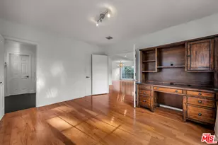 922 S Bundy Dr, Los Angeles, CA 90049 - Photo 13