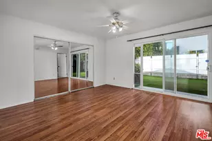 922 S Bundy Dr, Los Angeles, CA 90049 - Photo 17