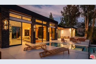 12752 Mulholland Dr, Los Angeles, CA 90210 - Photo 57