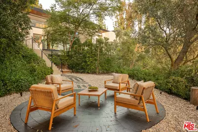 12752 Mulholland Dr, Los Angeles, CA 90210 - Photo 37