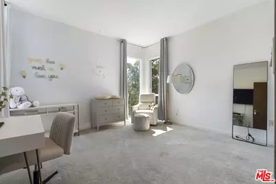12504 Woodbridge St #402, Studio City, CA 91604 - Photo 21
