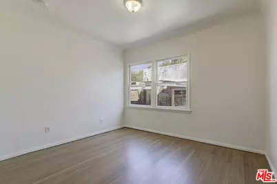 2401 E Glenoaks Blvd, Glendale, CA 91206 - Photo 43