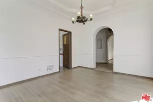 2401 E Glenoaks Blvd, Glendale, CA 91206 - Photo 17