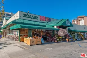 1160 Granville Ave, Los Angeles, CA 90049 - Photo 65
