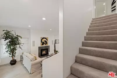 1160 Granville Ave #108, Los Angeles, CA 90049 - Photo 21