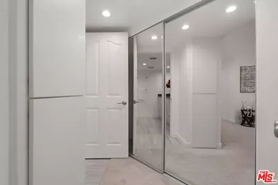 1160 Granville Ave #108, Los Angeles, CA 90049 - Photo 33